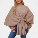 Daniela – Elegantní splývavé pončo s uzlem